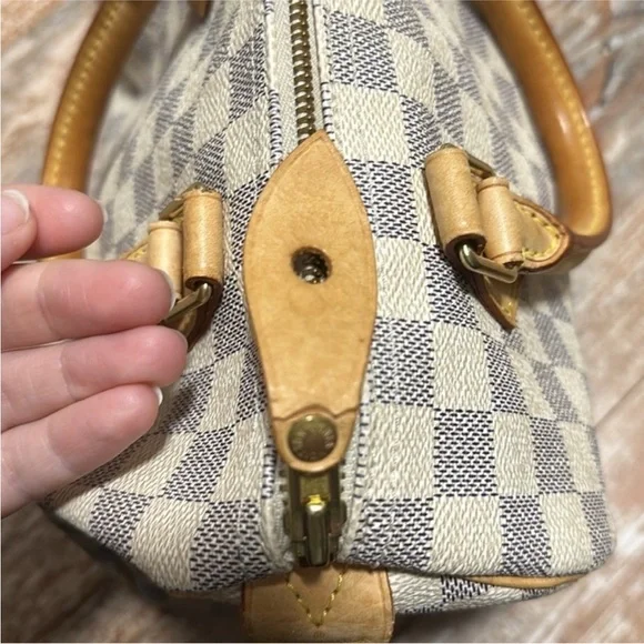 Louis Vuitton Damier Azur Handbag - Picture 6 of 16